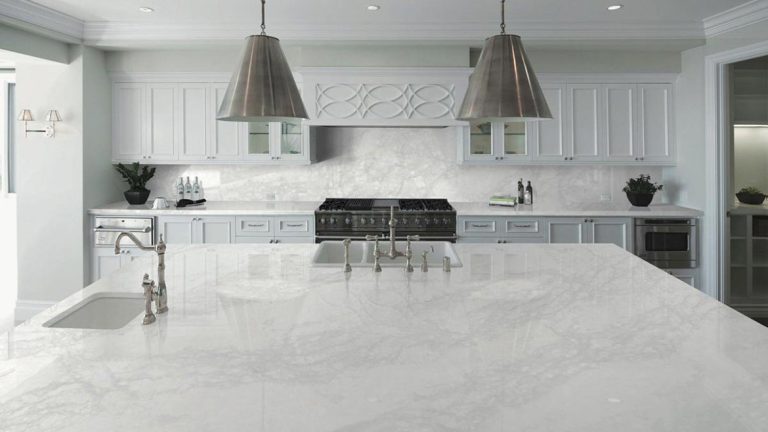 Quartz Gris Toundra: Un Guide De Cette Pierre Unique Et Durable