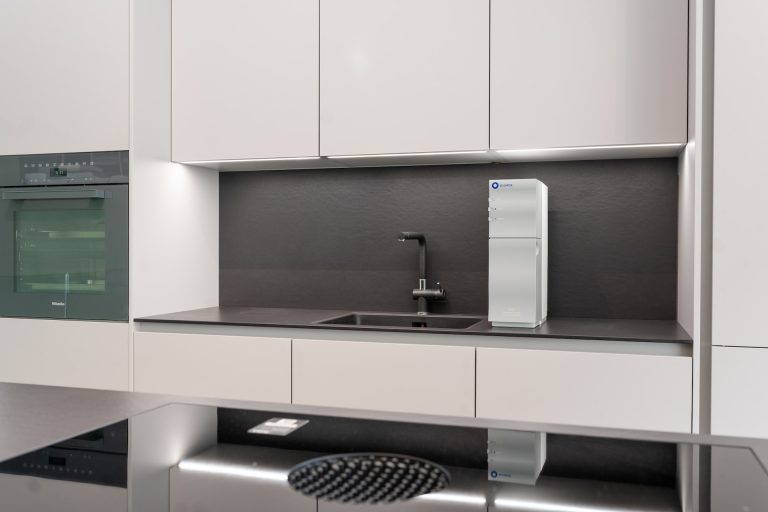 10 Breathtaking White Countertop Styles in Montreal.