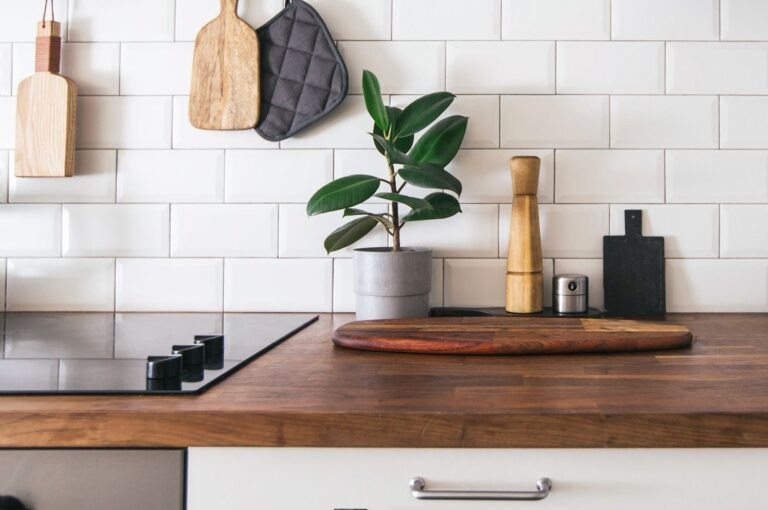 The Impact of Kitchen Countertops on Indoor Air Quality in Dorval