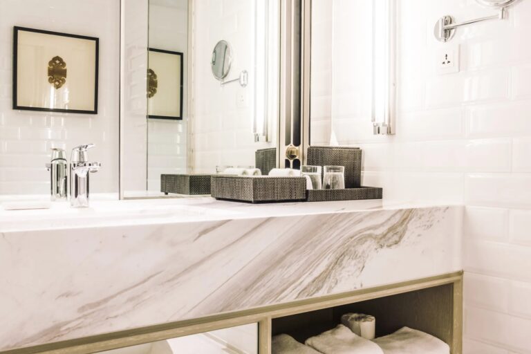 Bathroom Countertop Ideas for Canadian Homeowners